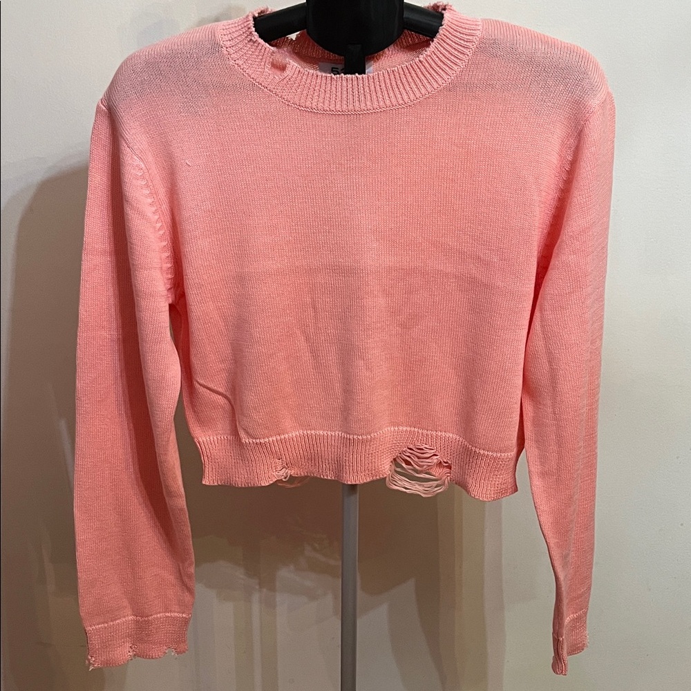 NWT 525 Distressed Crewneck Sweater in Taffy